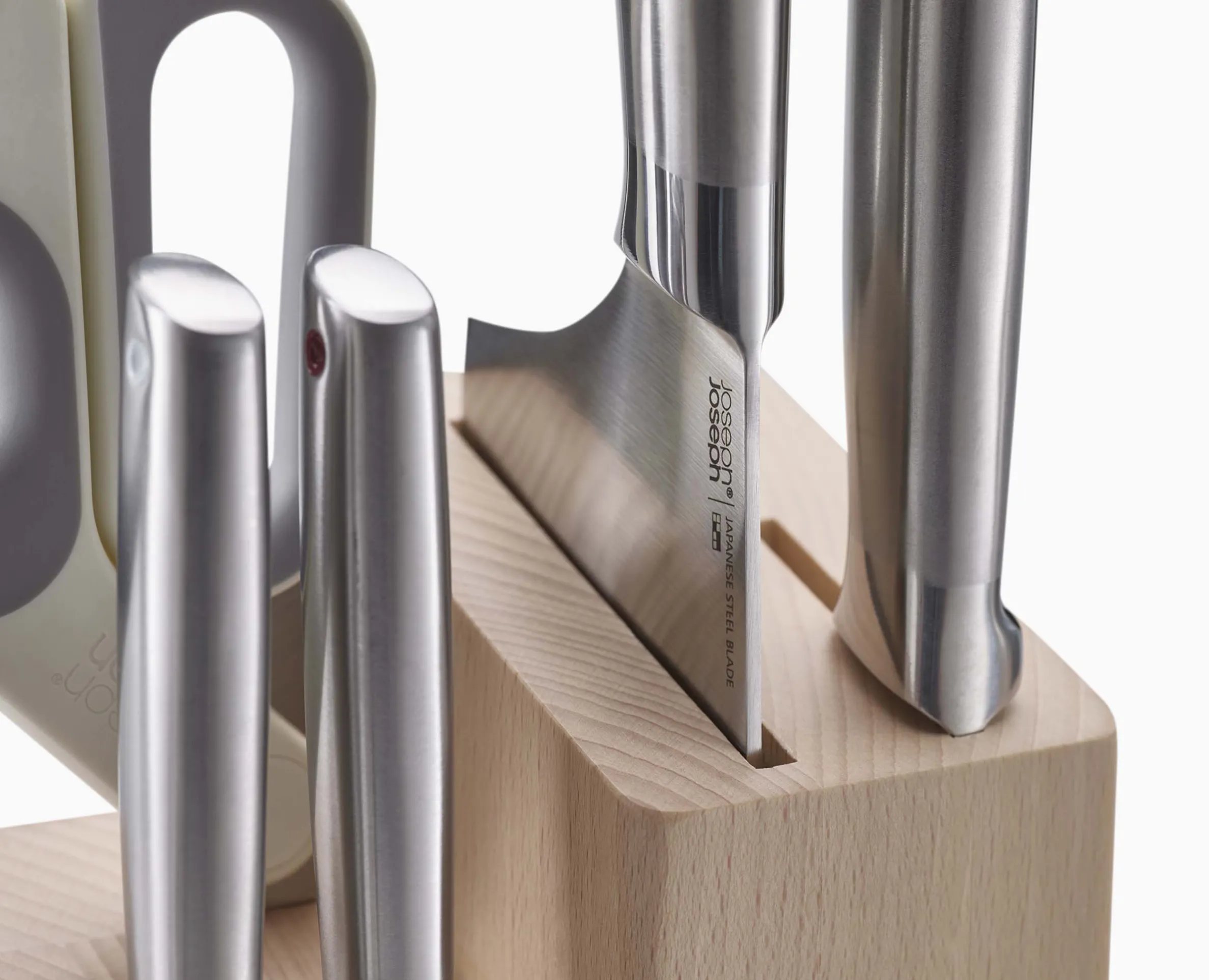 Bloc en Bois avec 5 Couteaux de Cuisine et des Ciseaux Elevate™ Fusion