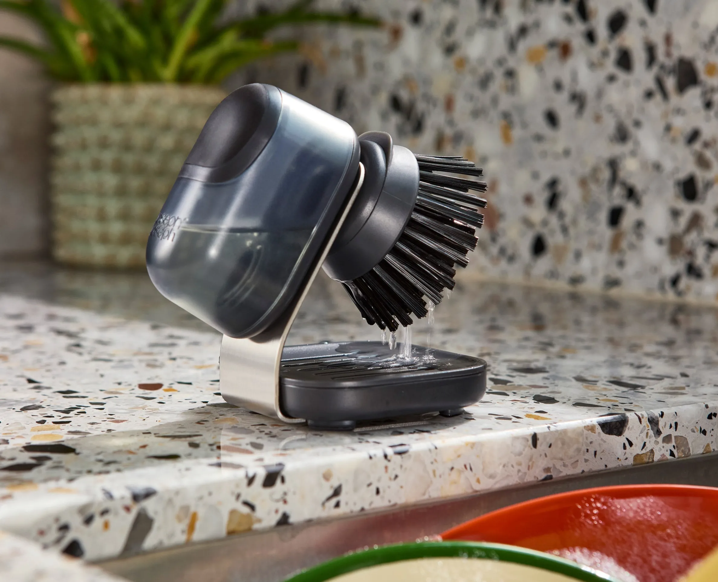 Brosse à Vaisselle à Paume avec Support Inox et 6 Têtes de Rechange SinkTech