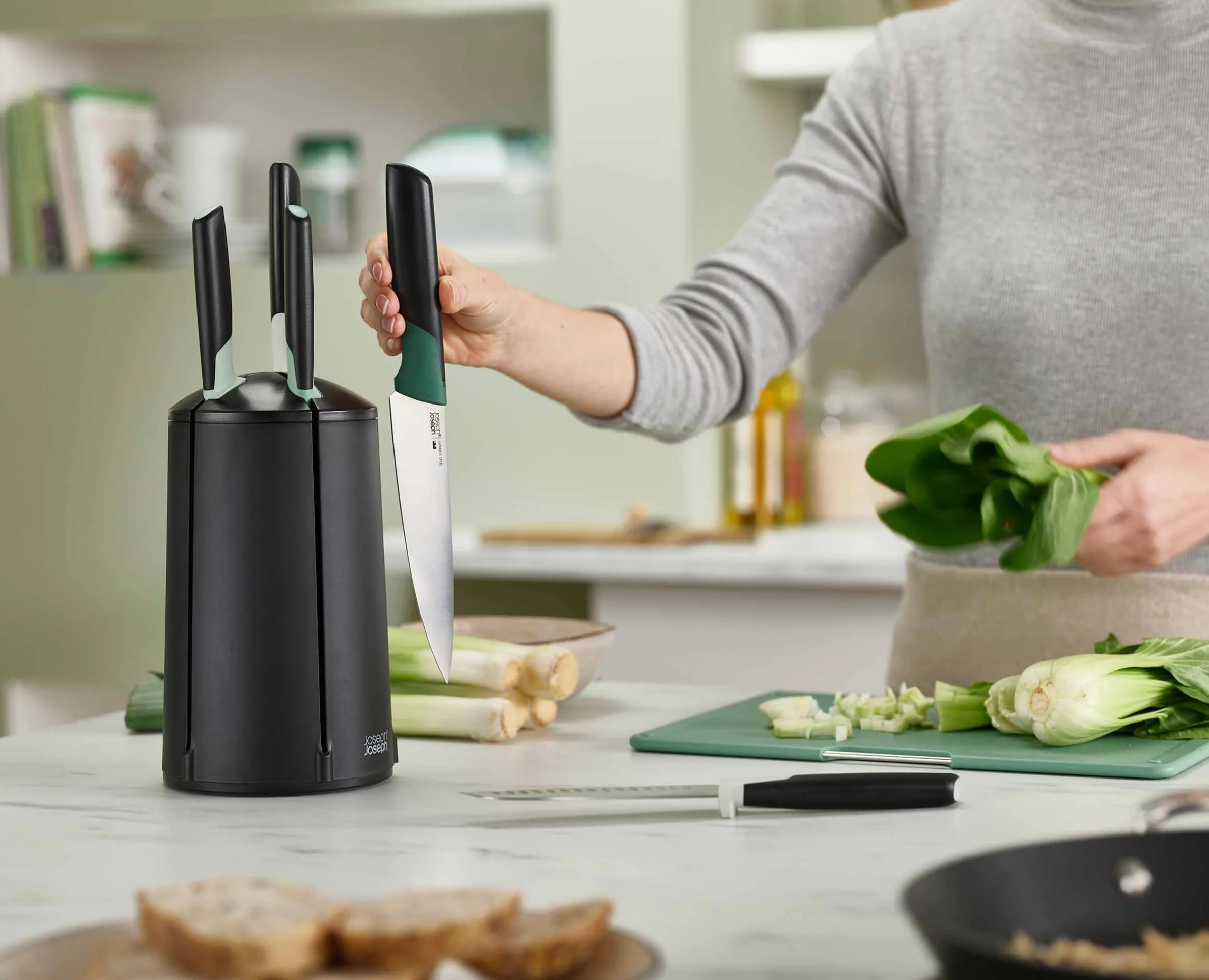 Carrousel de 5 Couteaux de Cuisine Verts Elevate™ - Éditions