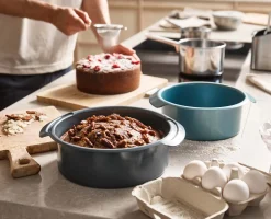 Ensemble de 2 moules à gâteaux ronds antiadhésifs bleus Nest™ Bake