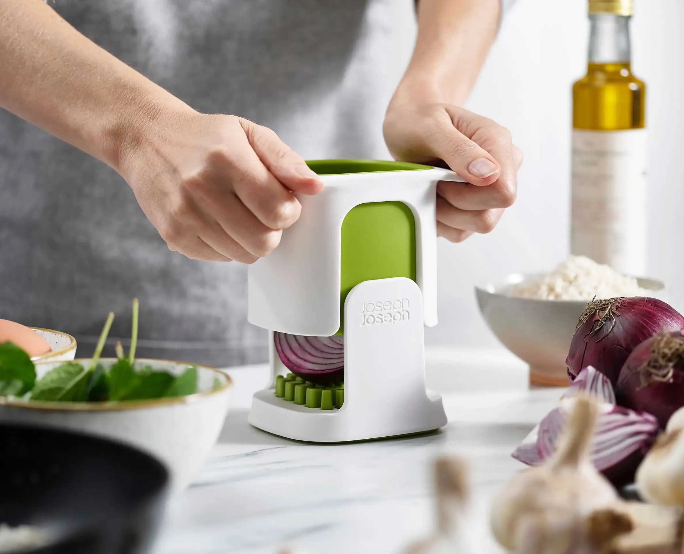 Hachoir à Légumes Facile à Utiliser Blanc ChopCup™