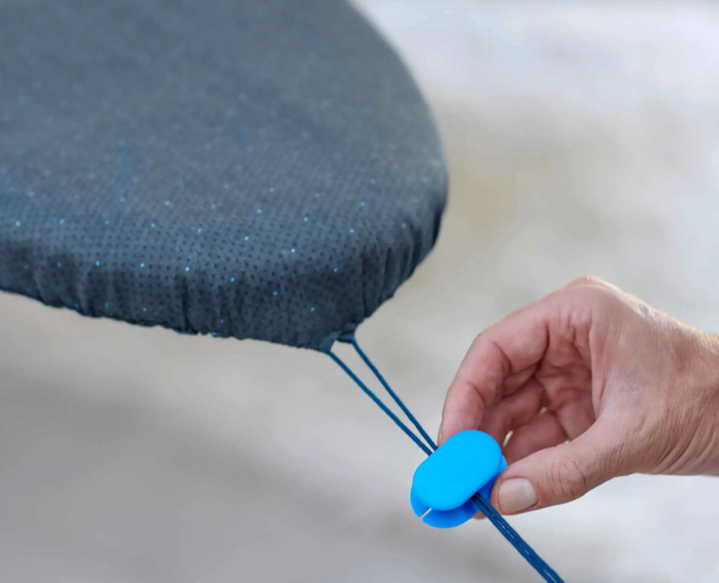 Housse de Table à Repasser Supérieure 130cm Glide Plus Bleu