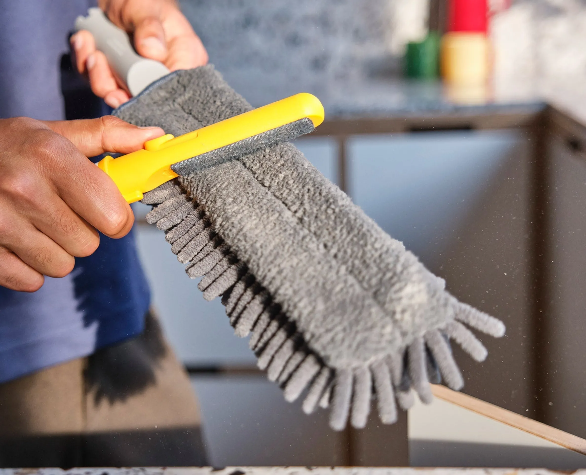 Plumeau Multi-surfaces avec Étui 3-en-1 CleanTech™
