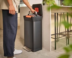 Poubelle Compacteur de Déchets 30L Noir Titan