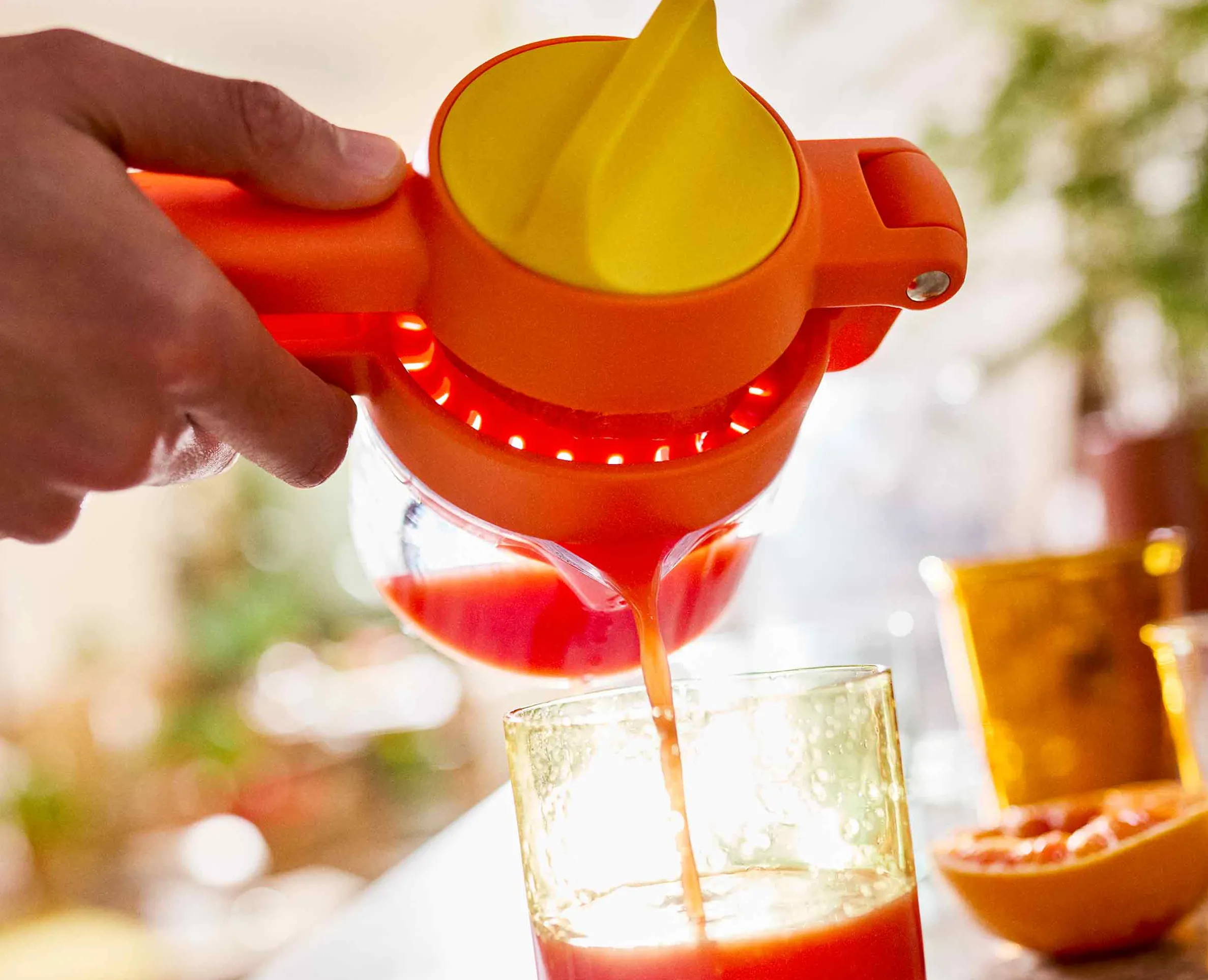 Presse-agrumes avec Verre Doseur JuiceMax™ Plus
