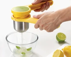 Presse-Citron à Pression Facile Jaune Helix